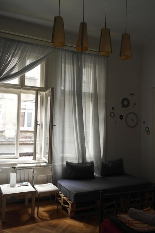 Time Hostel Belgrade Exterior photo