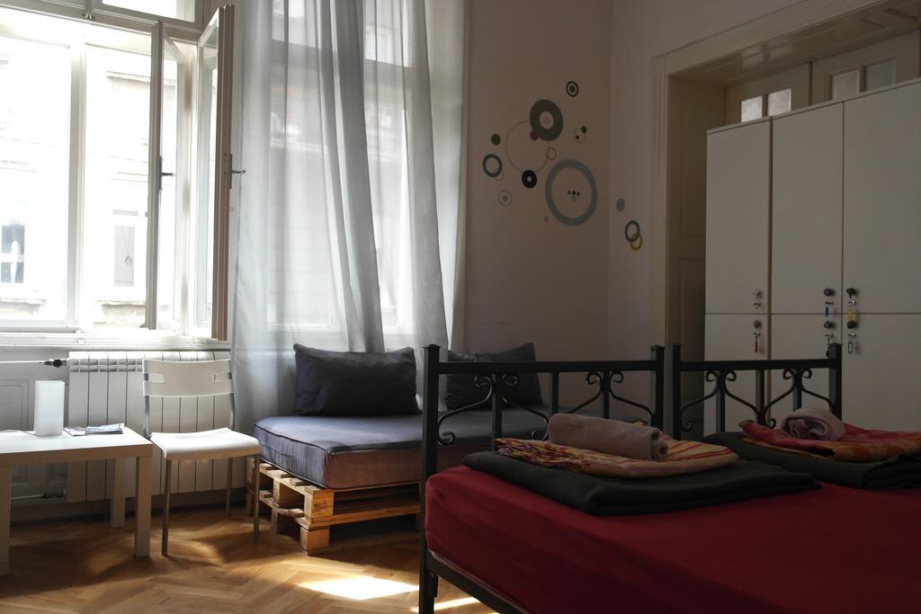 Time Hostel Belgrade Exterior photo
